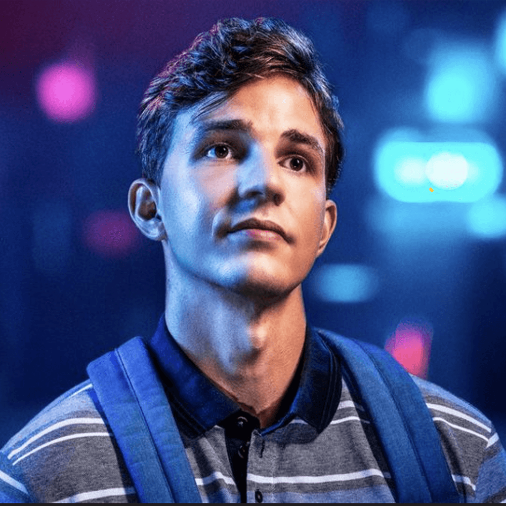 Man som tittar upp drömmande